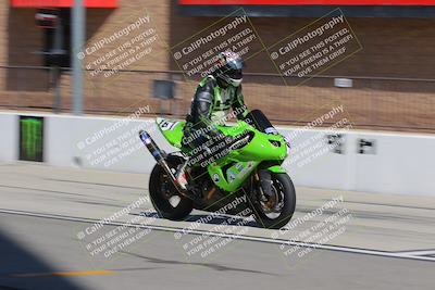 media/Aug-27-2022-Fastrack Riders (Sat) [[c588535105]]/Level 2/Session 1 Start Finish/